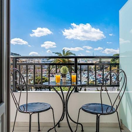 העיירה רתימנו White&Gray Apartment מראה חיצוני תמונה