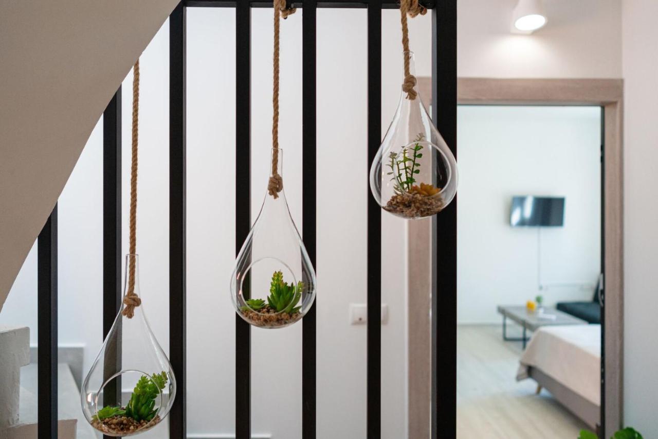 העיירה רתימנו White&Gray Apartment מראה חיצוני תמונה