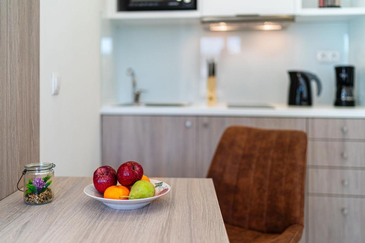 העיירה רתימנו White&Gray Apartment מראה חיצוני תמונה