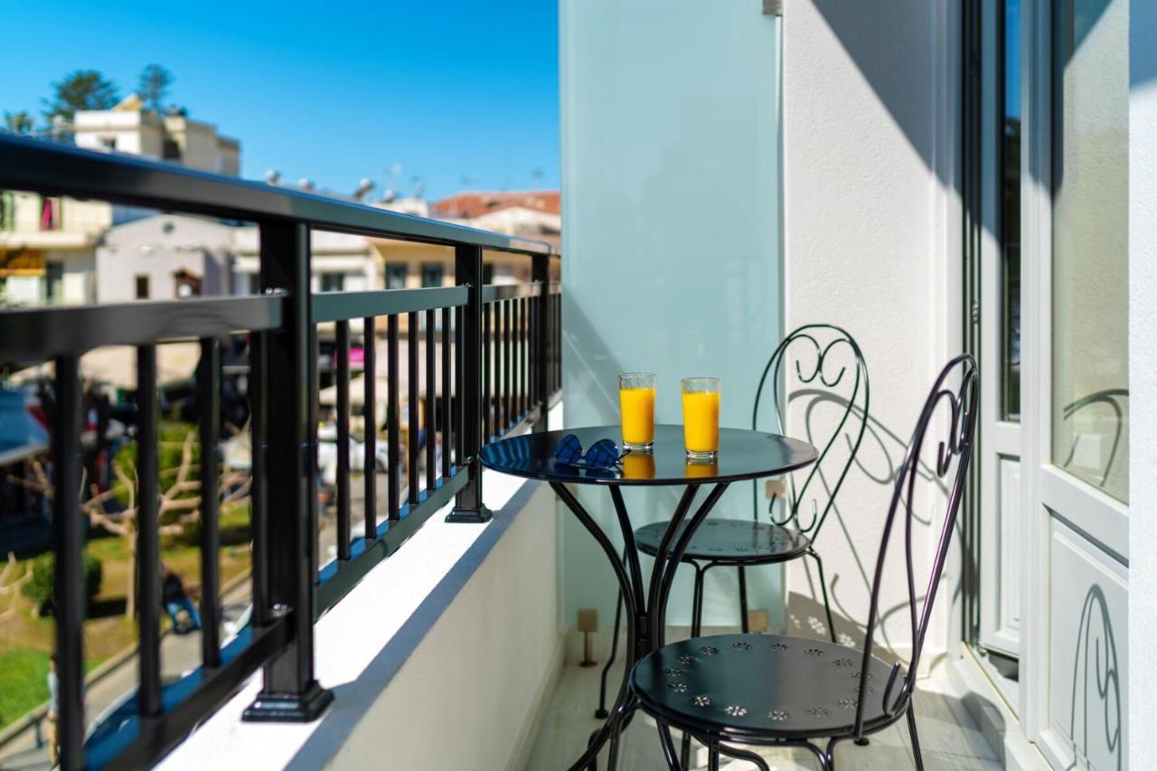 העיירה רתימנו White&Gray Apartment מראה חיצוני תמונה